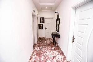 Фотография из галереи Thikana Hotel в городе Музаффарабад +38 фотографий