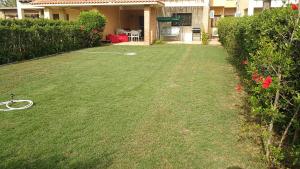 A garden outside شاليه ارضى بحديقه بقريه ديمورا بالساحل الشمالي كيلو ٧٥