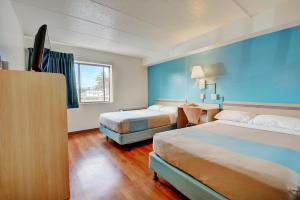 Postel nebo postele na pokoji v ubytování Motel 6-Newport, RI