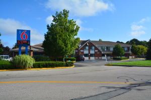Fotografie z fotogalerie ubytování Motel 6-Newport, RI v destinaci Newport