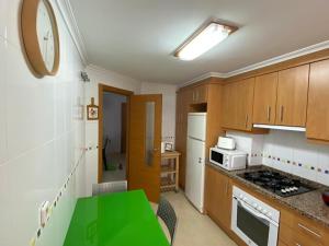 Kuchyň nebo kuchyňský kout v ubytování Apartamento ANA Mar de Denia + 6 fotografií