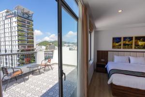 Gallery image of Simon Hotel in Nha Trang