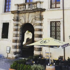 Fotografie z fotogalerie ubytování LA CHASCONA DI FARNESE casa di tufo nel borgo v destinaci Farnese