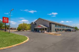 Foto da galeria de Econo Lodge Inn & Suites em Enid