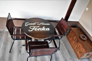 Posedenie v ubytovaní Guest House Tonka