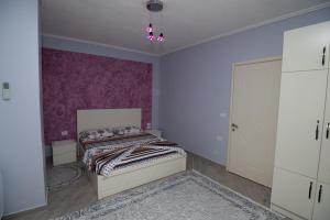 Postel nebo postele na pokoji v ubytování Elton's Home
