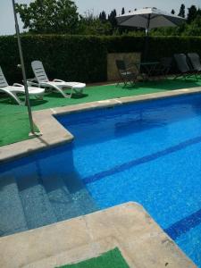 Swimming pool sa o malapit sa Casa Rural Masia d'en Gall