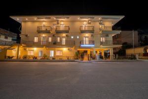 Budova, v ktorej sa apartmánový hotel nachádza