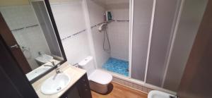 A bathroom at CASUAL SUITES GANDIA CENTRO