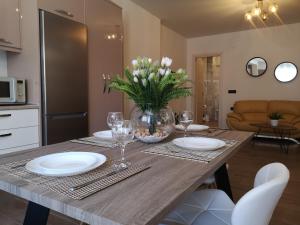Gallery image of SUNNY HOLIDAYS APARTMENT in Kremasti +20 photos