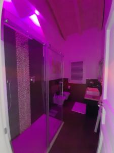A bathroom at Villa Private Pool Luxury G&P Hot Tub