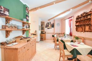 Kuchyň nebo kuchyňský kout v ubytování Bed and Breakfast Galet