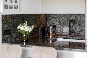 Η κουζίνα ή μικρή κουζίνα στο Apartment im Olympia Hotel Schilksee