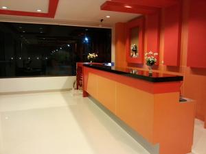 Foto dalla galleria di Perfect Place Hotel a Suratthani Altre 57 foto