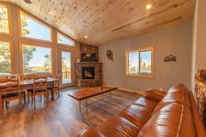 Istumisnurk majutusasutuses Beautiful New Construction Home with Great Views and Pool Table - Silverheels Chalet