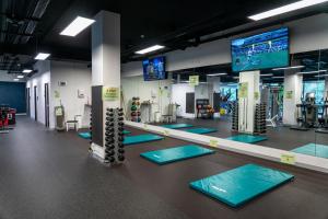 Fitness centrum a/nebo fitness zařízení v ubytování Chandler Lodge and Cabins