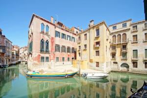 Θέα στο ποτάμι κοντά σε αυτό το διαμέρισμα