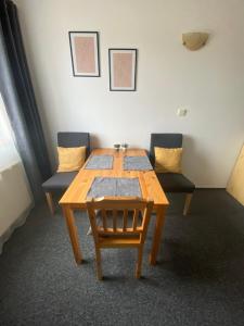 Posezení v ubytování Pension Ferda + 30 fotografií