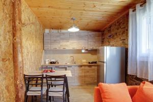 Kuchyňa alebo kuchynka v ubytovaní Terezina wood house