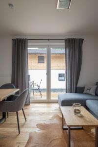 Posezení v ubytování Luxalps- Turrach Alm Chalets Nr 1-4 Grünsee- Sauna- Skifahren- Wandern- Natur