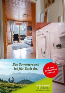 een advertentie voor een hotelkamer met een badkamer bij Winzig Apartment in Schladming