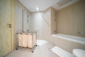 Fotografie z fotogalerie ubytování ALH Vacay - 2 Bedrooms with Beach Access in JBR v Dubaji