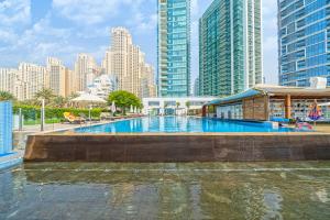 Fotografie z fotogalerie ubytování ALH Vacay - 2 Bedrooms with Beach Access in JBR v Dubaji