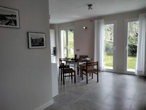 Foto da galeria de "Vento di Levante Suite" , nuova struttura in collina em Casarza Ligure