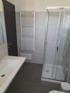 Phòng tắm tại Appartamenti Antico Uliveto
