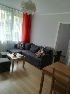 Część wypoczynkowa w obiekcie Apartament Parkowy 2 pokojowy
