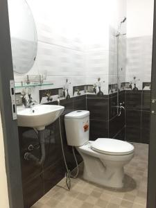 Ванная комната в 1984House