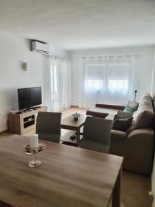 A television and/or entertainment centre at Gaviota