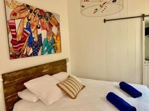 Postel nebo postele na pokoji v ubytování Les Chambres de L'ARESTEL