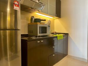 Suite @ Sunway Pyramid Mall的厨房或小厨房
