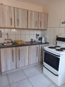 Self-catering Studio, Unit 3 on Krupp tesisinde mutfak veya mini mutfak