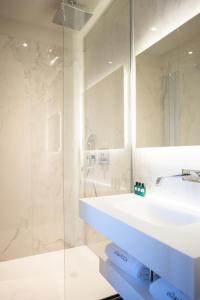 Koupelna v ubytování Villas Foch Boutique Hotel & Spa Bordeaux