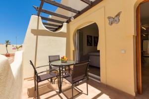 Balkón alebo terasa v ubytovaní Home2Book Stunning Sultan Casa Estrella, Wifi&Pool