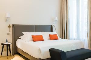Postel nebo postele na pokoji v ubytování Villas Foch Boutique Hotel & Spa Bordeaux