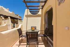 Balkón alebo terasa v ubytovaní Home2Book Stunning Sultan Casa Estrella, Wifi&Pool
