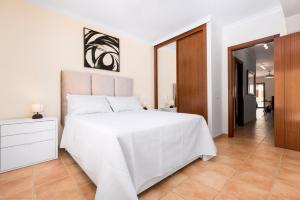 Posteľ alebo postele v izbe v ubytovaní Home2Book Stunning Sultan Casa Estrella, Wifi&Pool