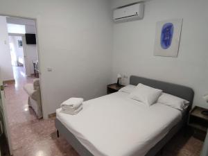 Posteľ alebo postele v izbe v ubytovaní Almona junto al río - Kainga Homes
