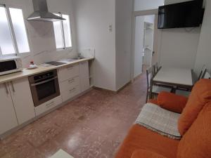 Kuchyňa alebo kuchynka v ubytovaní Almona junto al río - Kainga Homes