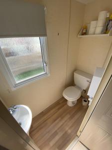 Koupelna v ubytování RBR 232 - Beach Resort Kamperland + 12 fotografií