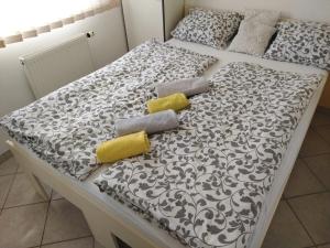 Postel nebo postele na pokoji v ubytování Apartma Peter1a