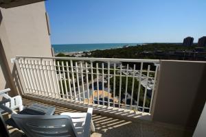 Un balcon sau o terasă la Lignano Pineta with sea view