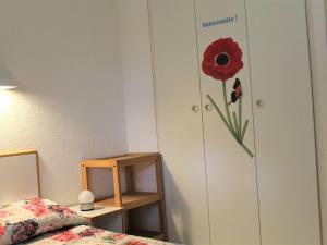 Posteľ alebo postele v izbe v ubytovaní Appartement 3P en RDJ avec Jardin, accès plage direct, 4 à 6 couchages - Villeneuve-Loubet Plage - FR-1-252A-73