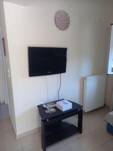 Телевизор и/или развлекательный центр в A Relaxing and Peace home for the best Vacation