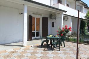 The building in which the holiday home is located