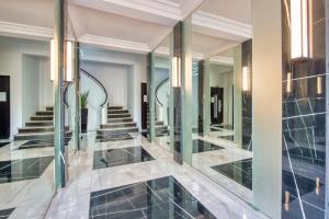 Zdjęcie z galerii obiektu Appartement de Madrid - Welkeys w Cannes