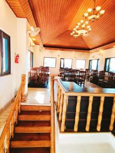 Boros Resorts Binsar的休息区